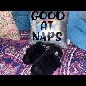 100% AUTHENTIC UGG Women’s Fluff Yeah Black Slides